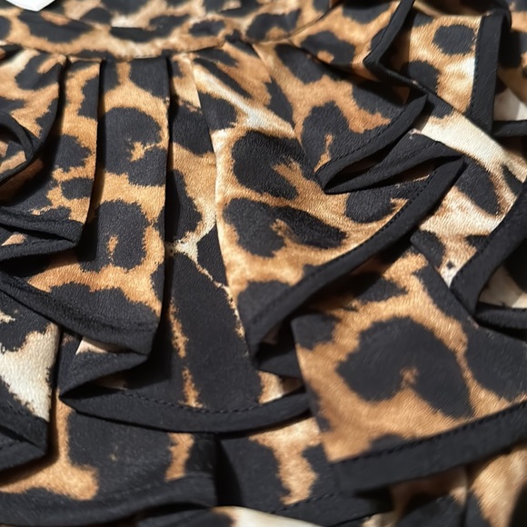 NWT’s Express leopard print dress size extra small - Picture 5 of 6